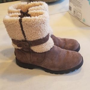 UGG Blayre Boots size 6
